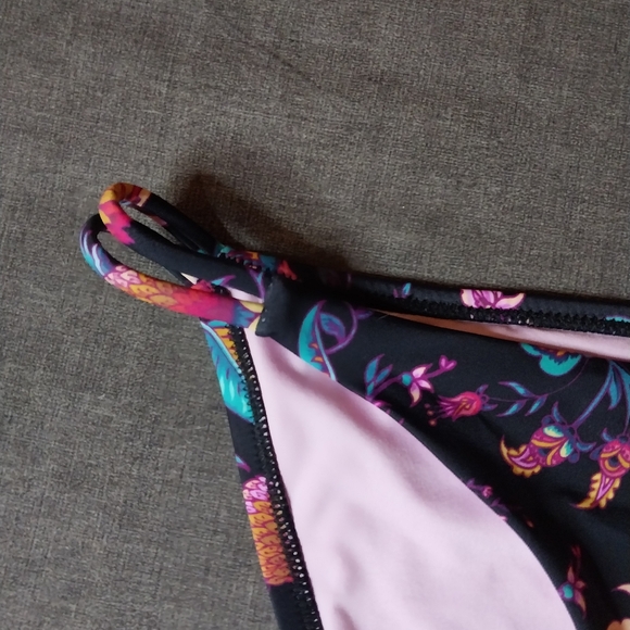 Nanette lepore swim. Bottoms only. - Picture 4 of 6